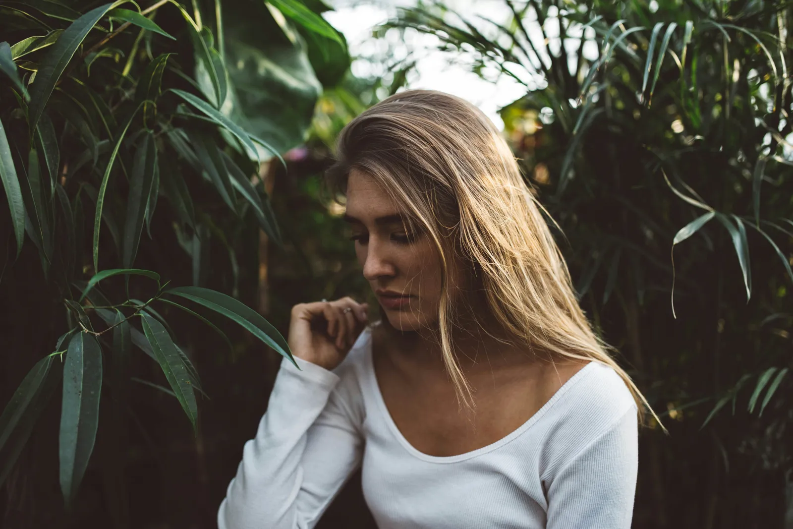 Digital Detox for Bipolar: Reclaiming Your Mind in a Screen-Obsessed World